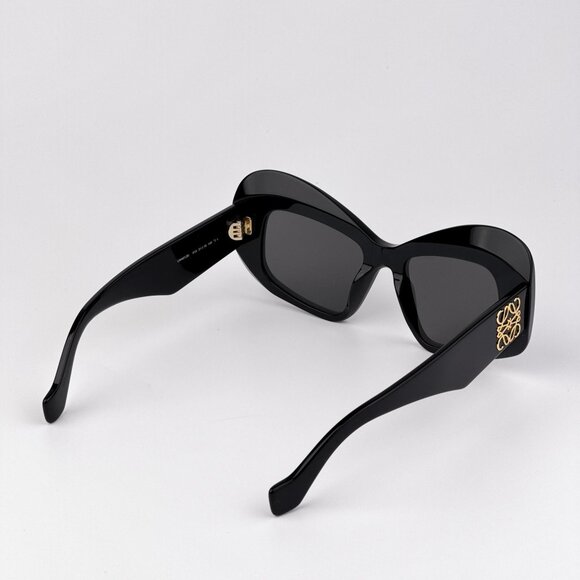Loewe ANAGRAM LW40128I Sunglasses – Black Cat-Eye Frame | Model LW40128I 01A - Picture 4 of 12